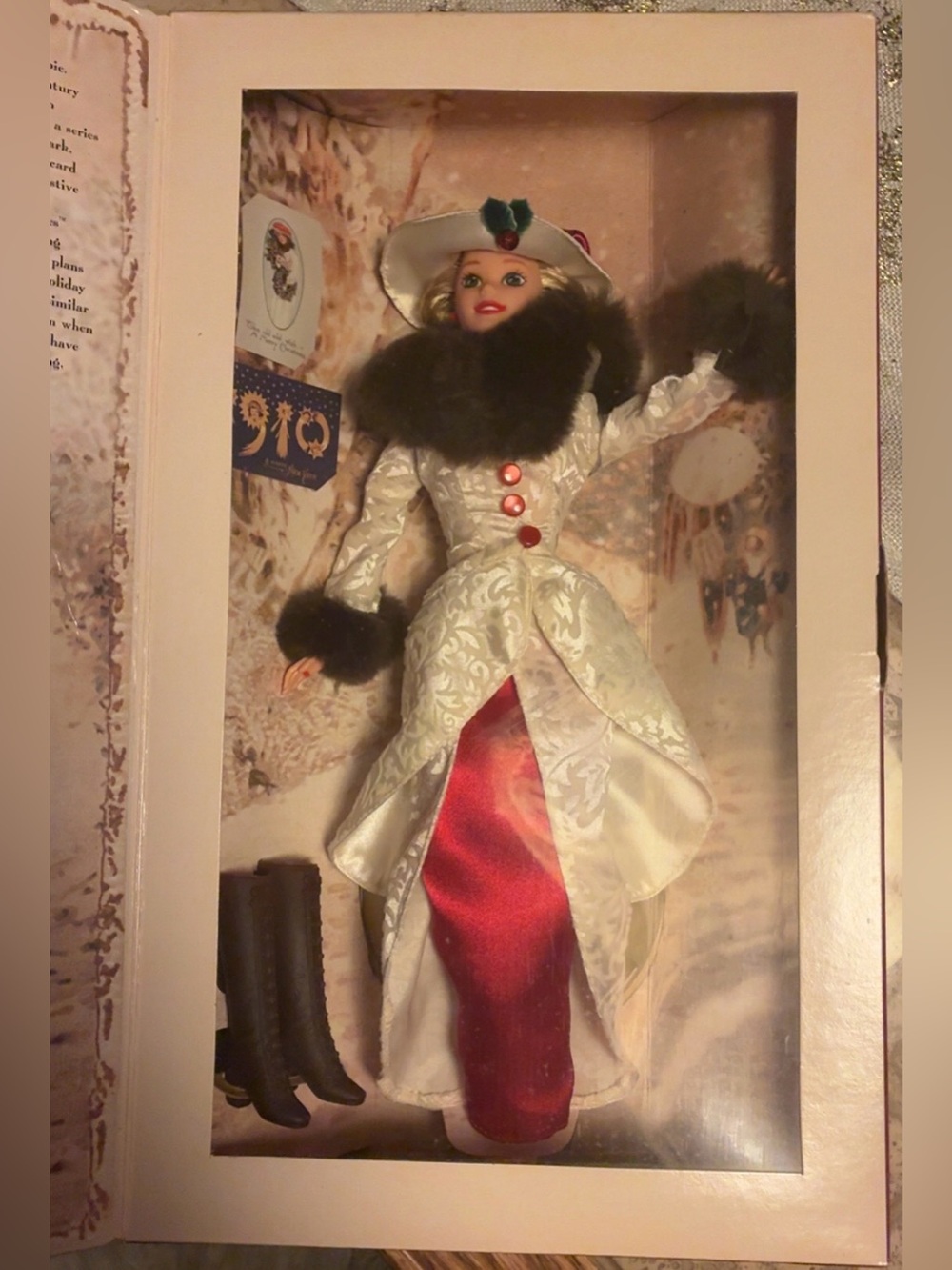 Vintage 1995 Hallmark Special Edition Holiday Memories Barbie Doll NIB 14106